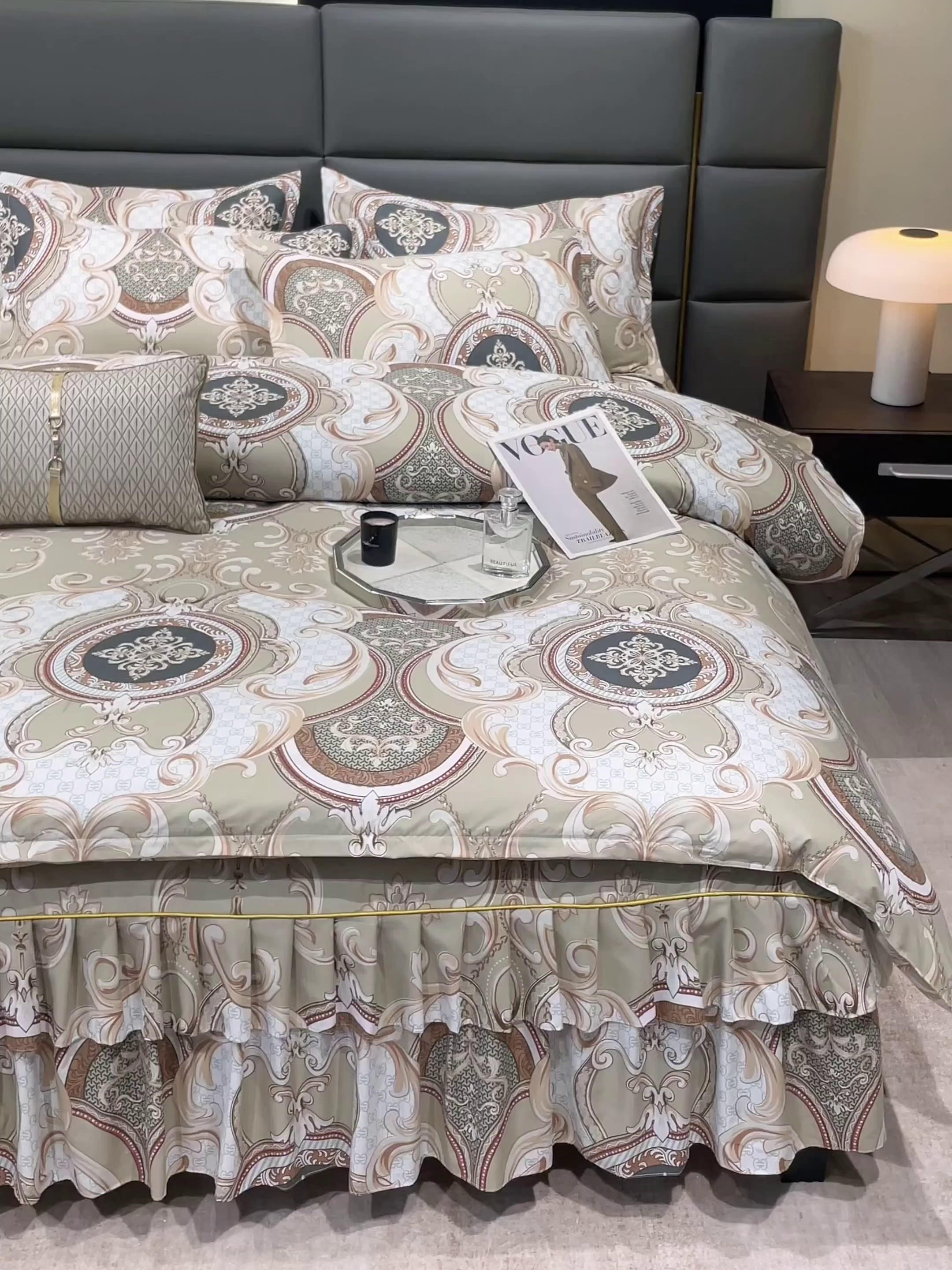 91家纺网 家纺一手货源 找家纺 小雨家纺 2026新款跨境芦荟棉韩版花边床裙单品套件--四件套 张灯结彩卡其