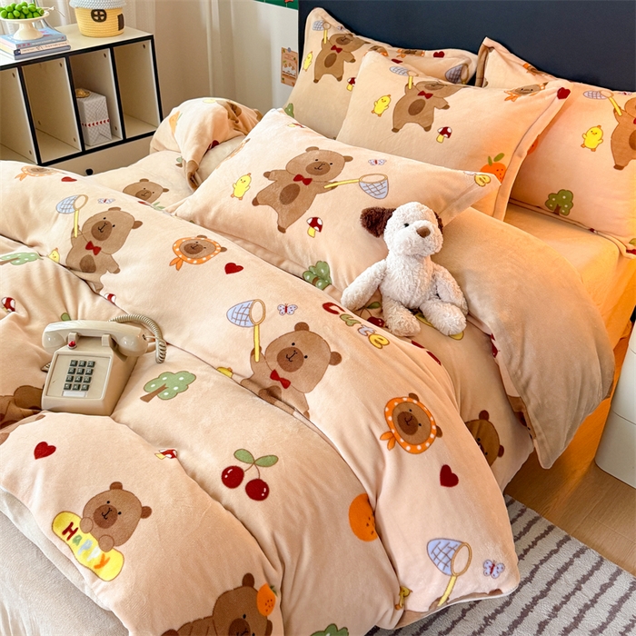 91家纺网 家纺一手货源 找家纺 温眠家纺 2025新款加厚牛奶绒四件套跑量款 橘子卡皮