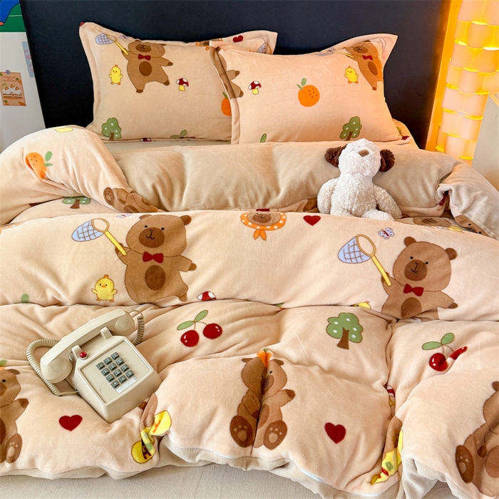 91家纺网 家纺一手货源 找家纺 温眠家纺 2025新款加厚牛奶绒四件套跑量款 橘子卡皮