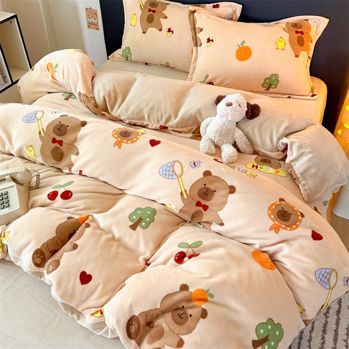 91家纺网 家纺一手货源 找家纺 温眠家纺 2025新款加厚牛奶绒四件套跑量款 橘子卡皮