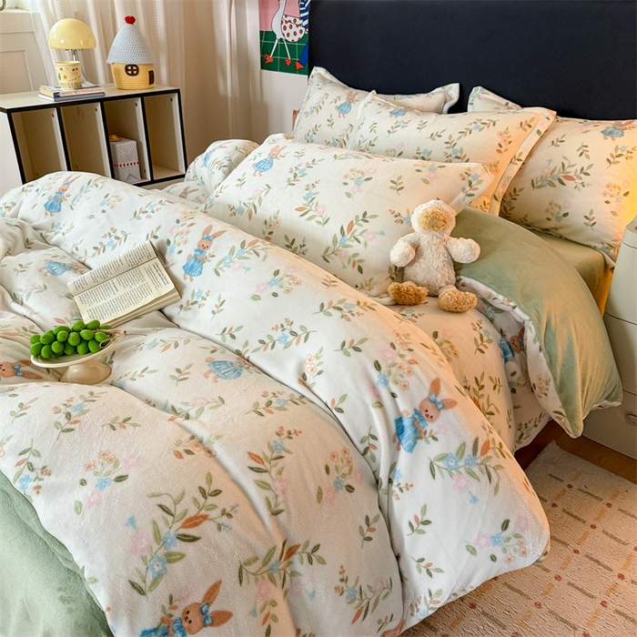 91家纺网 家纺一手货源 找家纺 温眠家纺 2025新款加厚牛奶绒四件套跑量款 秘密花园