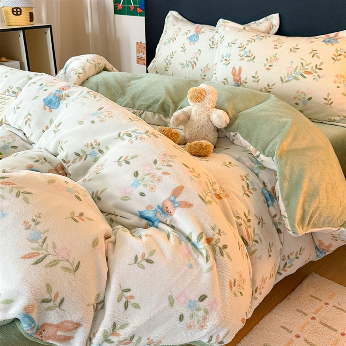 91家纺网 家纺一手货源 找家纺 温眠家纺 2025新款加厚牛奶绒四件套跑量款 秘密花园