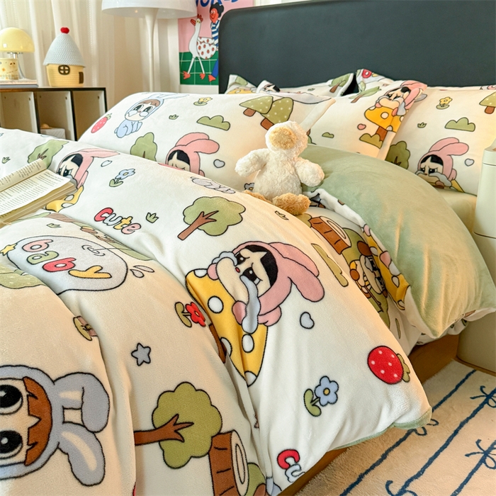 91家纺网 家纺一手货源 找家纺 温眠家纺 2025新款加厚牛奶绒四件套跑量款 森林小屋