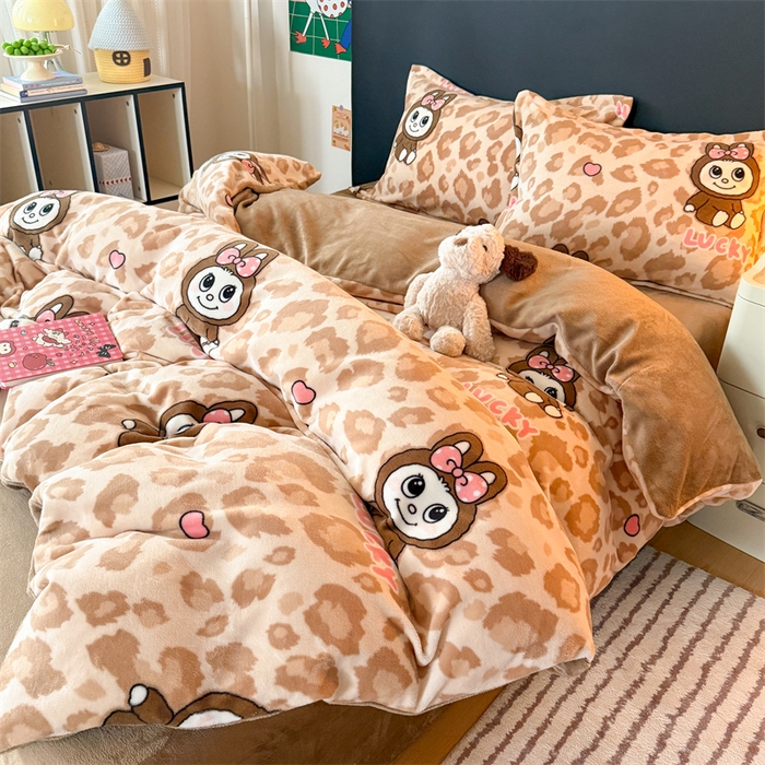 91家纺网 家纺一手货源 找家纺 温眠家纺 2025新款加厚牛奶绒四件套跑量款 幸运布布