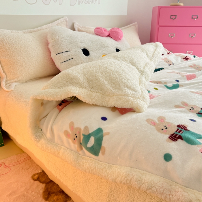 91家纺网 家纺一手货源 找家纺 温眠家纺 2025新款ins羊羔绒牛奶绒可被套休闲毯单被套-被套图 羊-花间兔