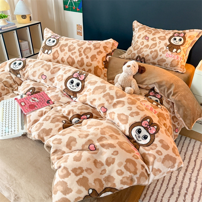 91家纺网 家纺一手货源 找家纺 温眠家纺 2025新款加厚牛奶绒四件套跑量款 幸运布布