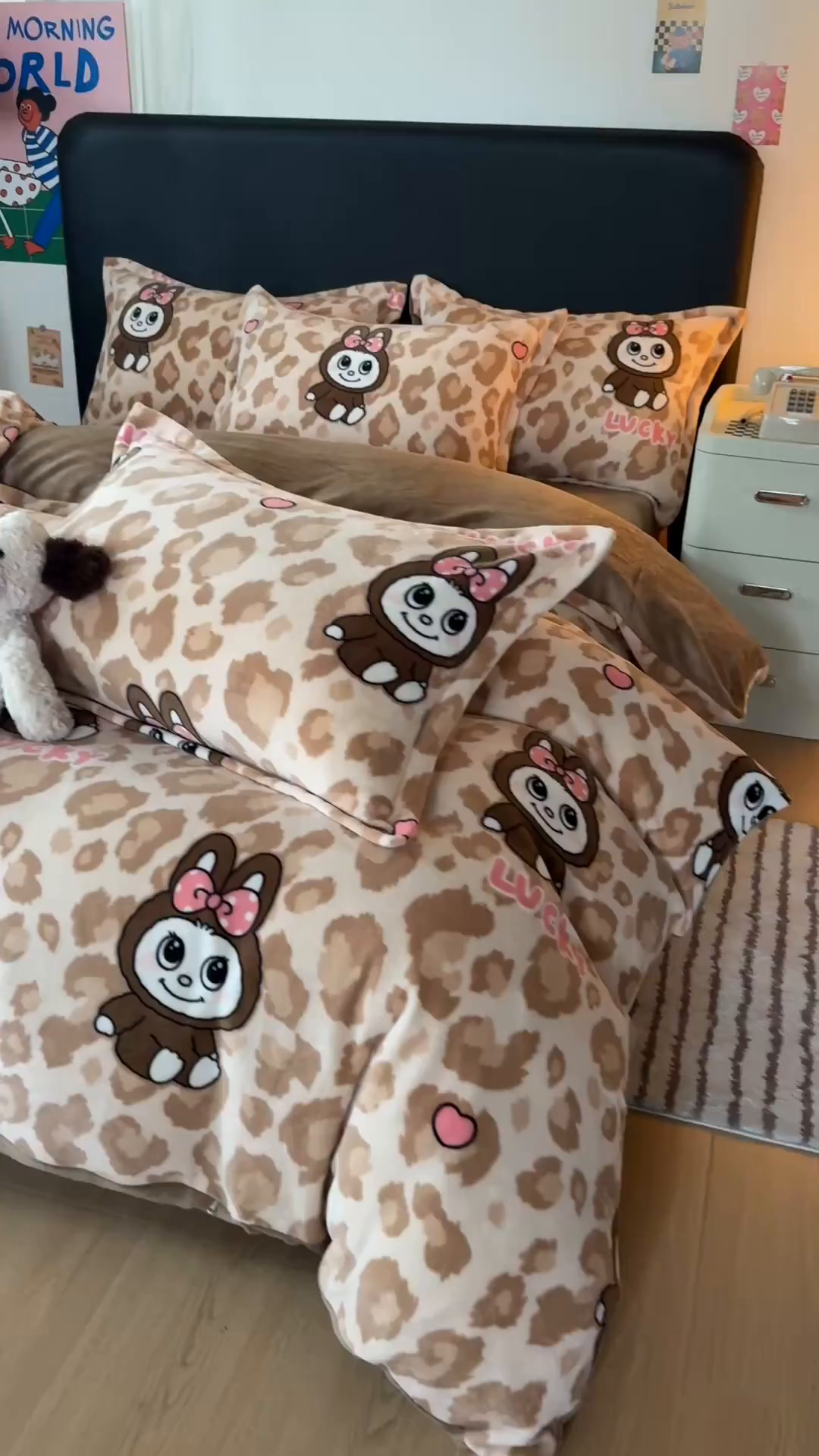 91家纺网 家纺一手货源 找家纺 温眠家纺 2025新款加厚牛奶绒四件套跑量款 幸运布布