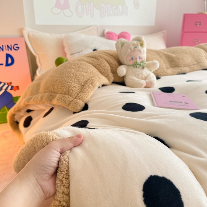 91家纺网 家纺一手货源 找家纺 温眠家纺 2025新款ins羊羔绒牛奶绒可被套休闲毯单被套-被套图 羊-初见