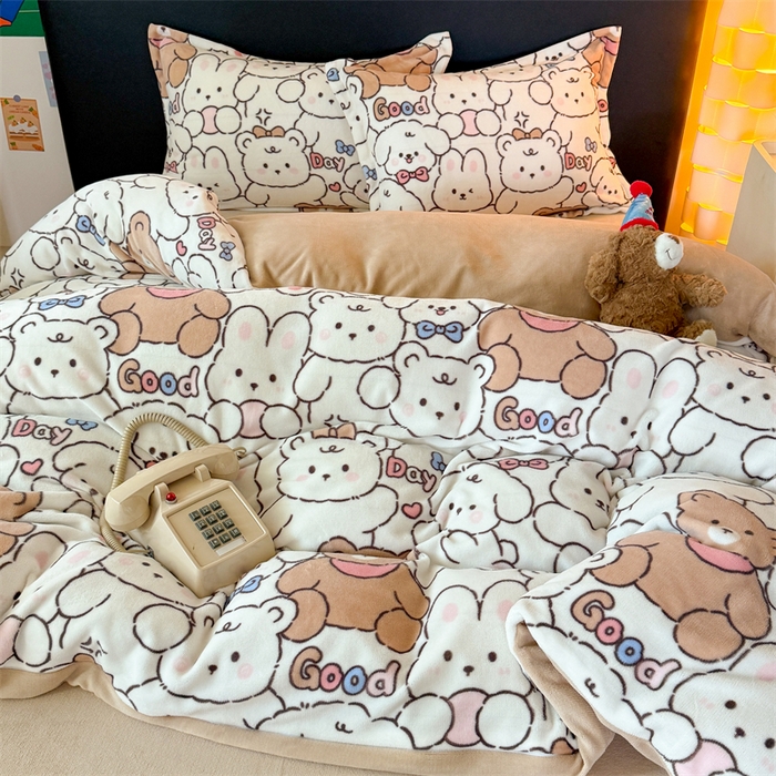 91家纺网 家纺一手货源 找家纺 温眠家纺 2025新款加厚牛奶绒四件套跑量款 熊多多