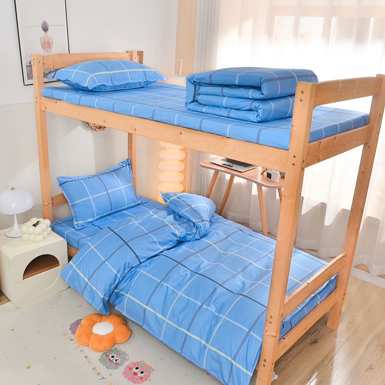 91家纺网 家纺一手货源 找家纺 小雨家纺 2026新款13372宿舍纯棉40支印花三件套 克罗茵-天蓝