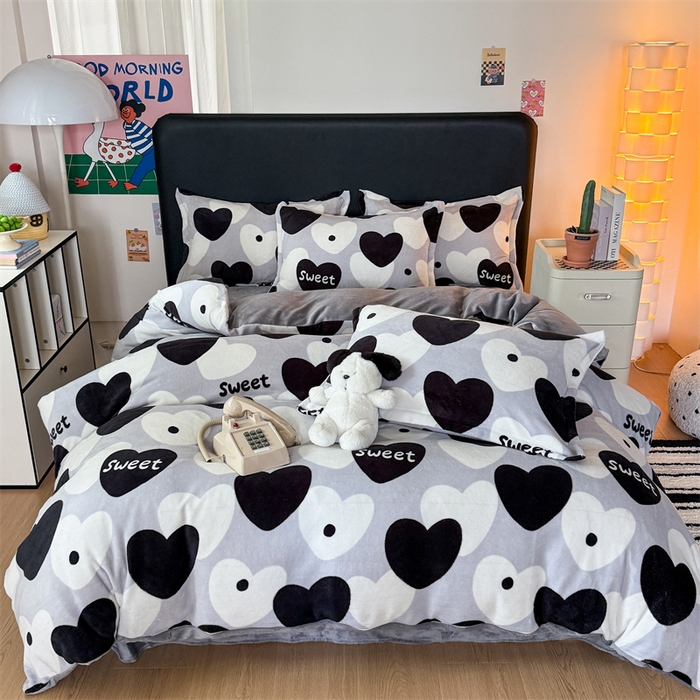 91家纺网 家纺一手货源 找家纺 温眠家纺 2025新款加厚牛奶绒四件套跑量款 夜空之星