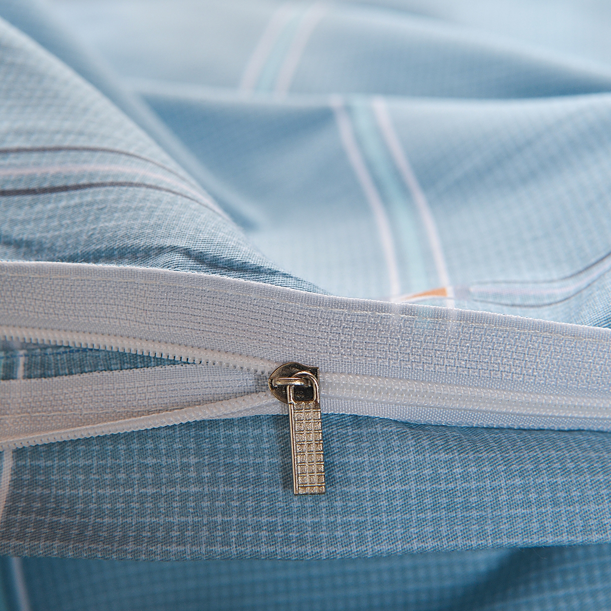 91家纺网 家纺一手货源 找家纺 小雨家纺 2026新款13372宿舍纯棉40支印花三件套 幕舒格-蓝