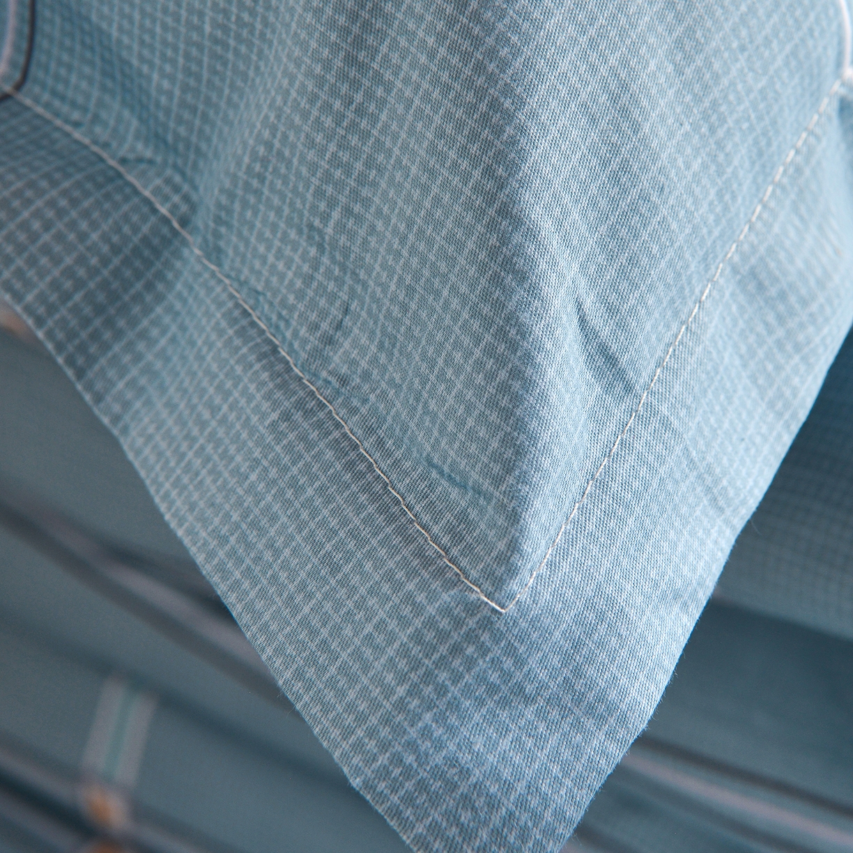 91家纺网 家纺一手货源 找家纺 小雨家纺 2026新款13372宿舍纯棉40支印花三件套 幕舒格-蓝