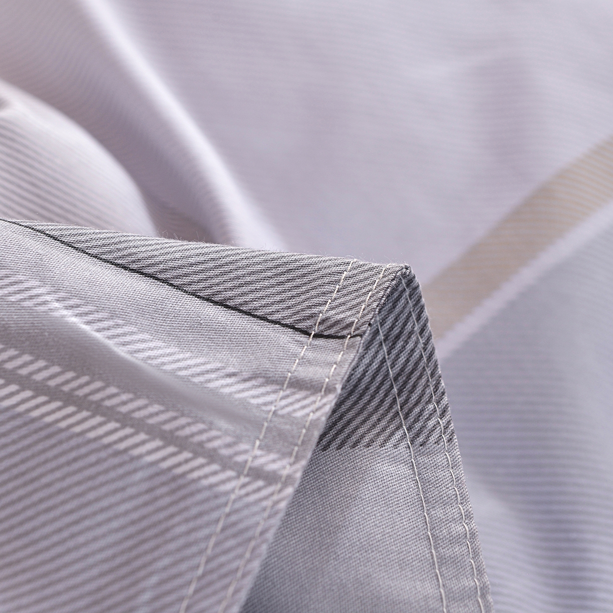 91家纺网 家纺一手货源 找家纺 小雨家纺 2026新款13372宿舍纯棉40支印花三件套 青木时光-灰