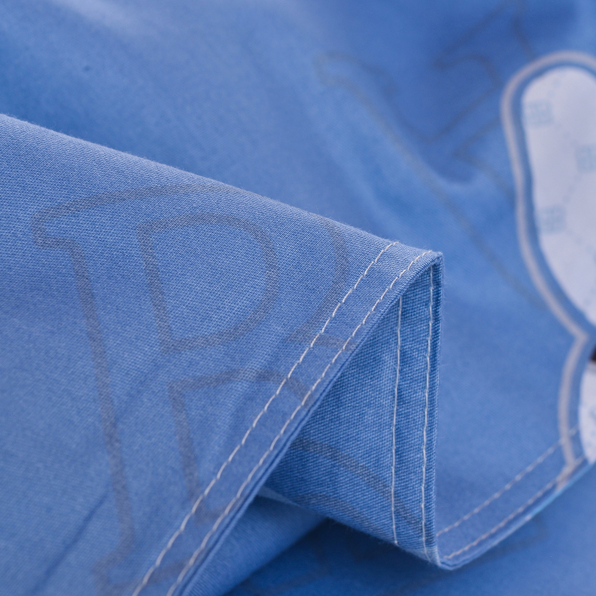 91家纺网 家纺一手货源 找家纺 小雨家纺 2026新款13372宿舍纯棉40支印花三件套 绅士兔-蓝