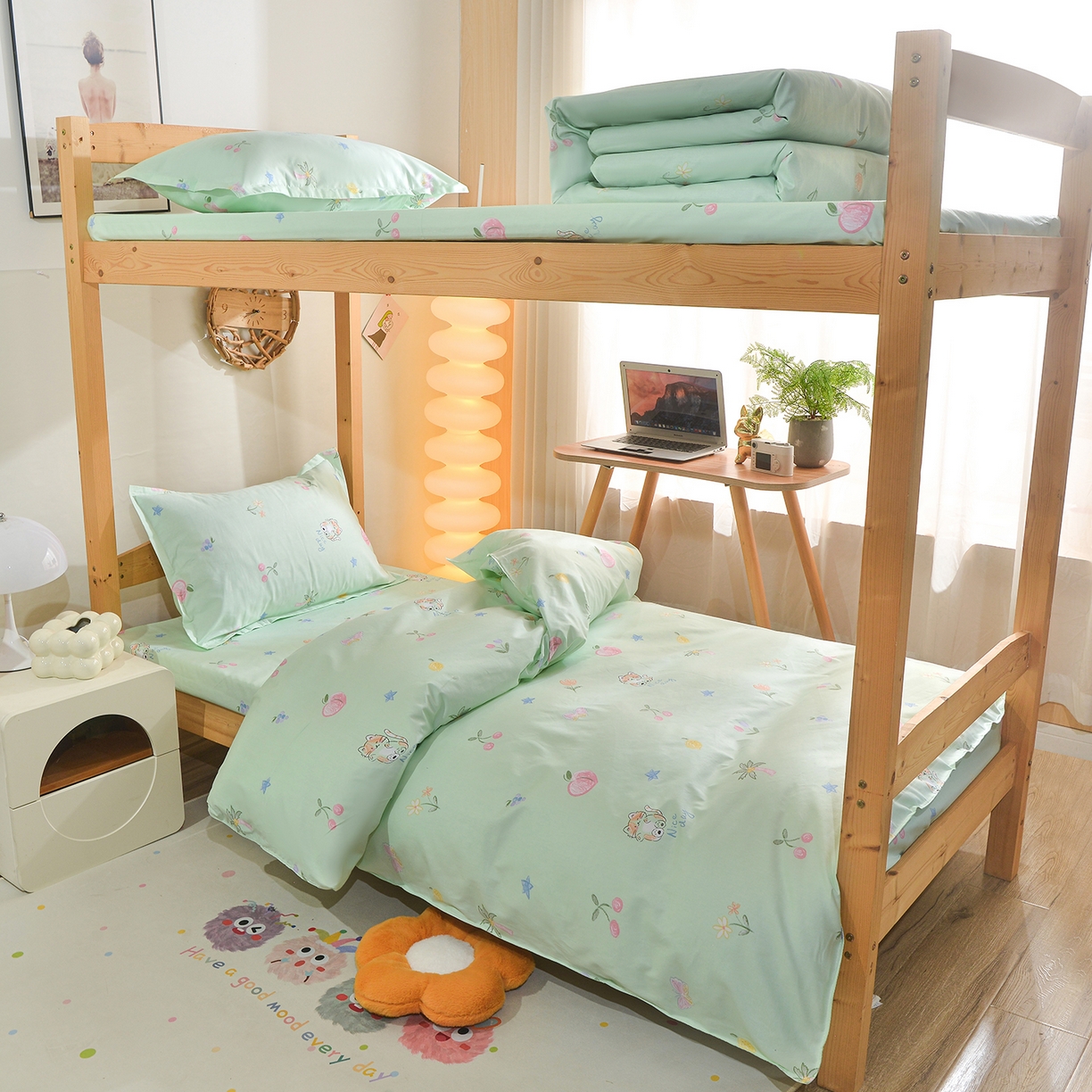 91家纺网 家纺一手货源 找家纺 小雨家纺 2026新款13372宿舍纯棉40支印花三件套 淘气猫-绿