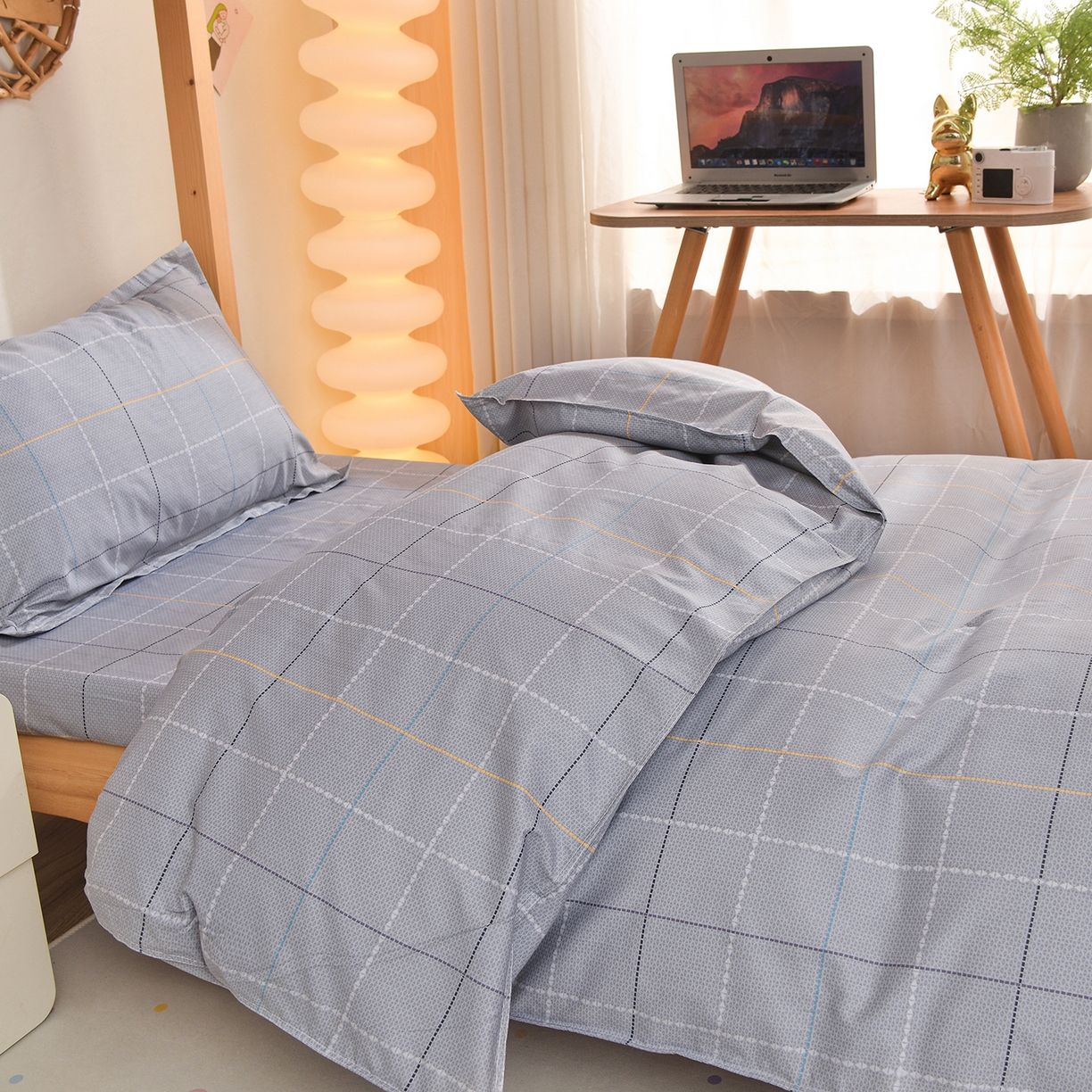 91家纺网 家纺一手货源 找家纺 小雨家纺 2026新款13372宿舍纯棉40支印花三件套 维多利亚-灰