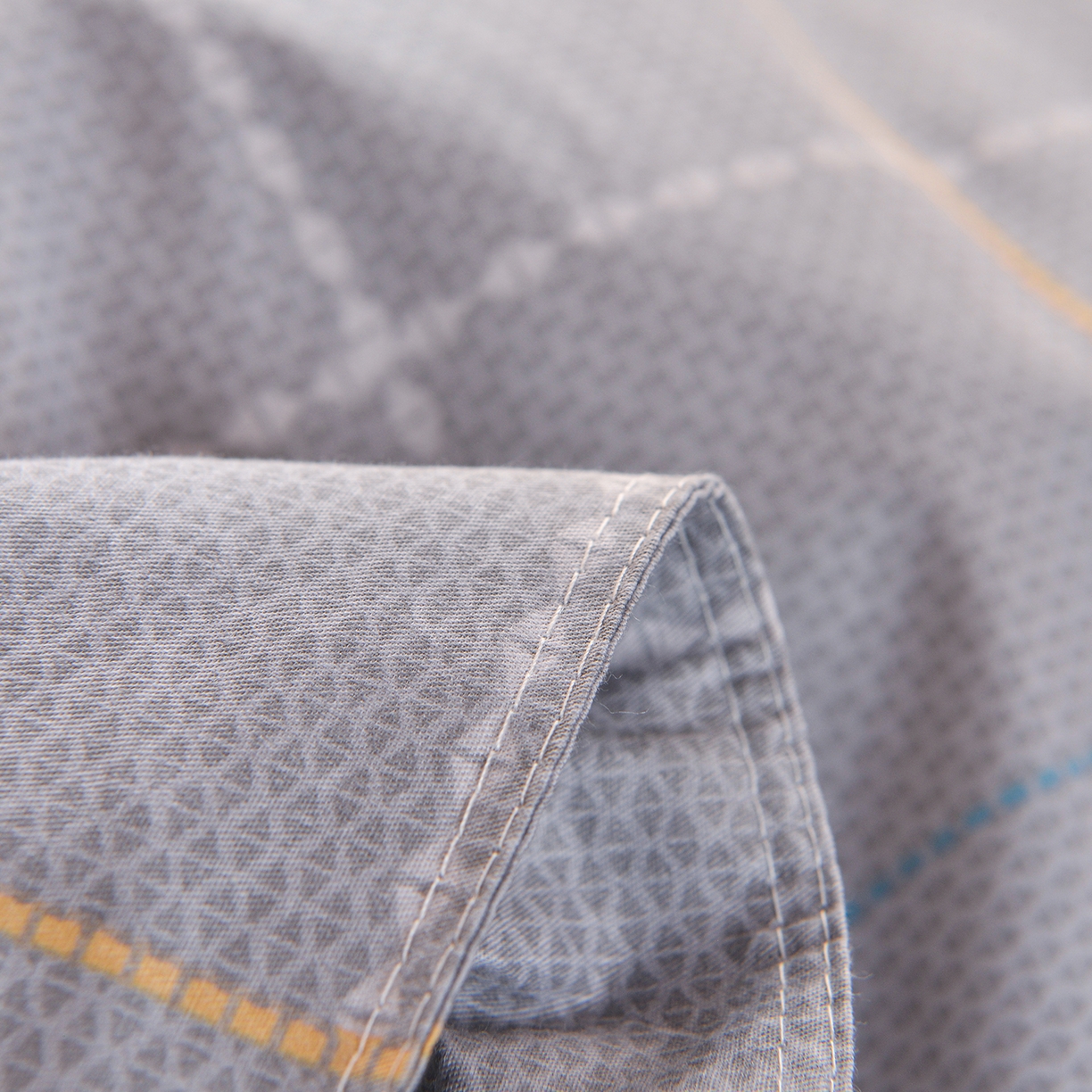 91家纺网 家纺一手货源 找家纺 小雨家纺 2026新款13372宿舍纯棉40支印花三件套 维多利亚-灰