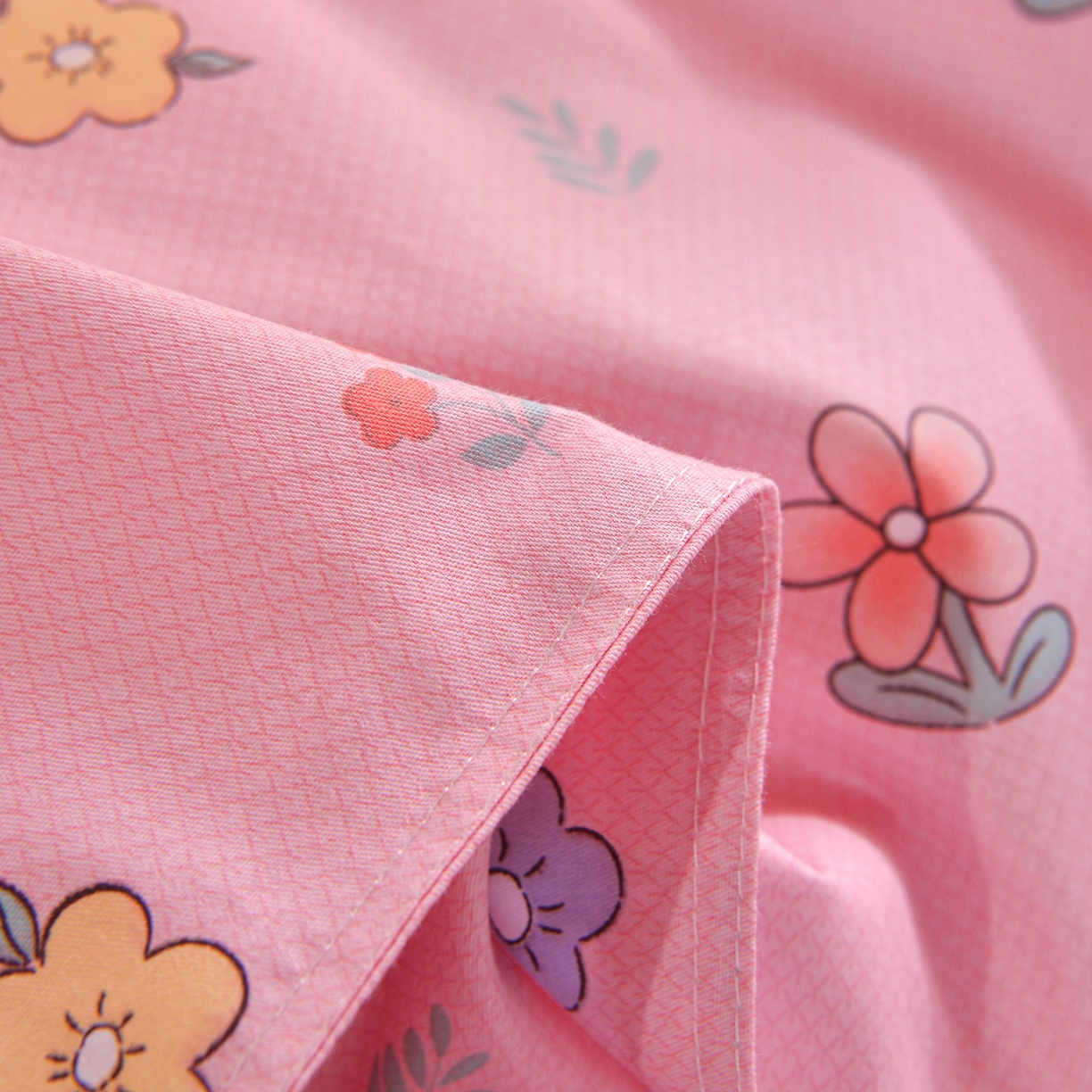 91家纺网 家纺一手货源 找家纺 小雨家纺 2026新款13372宿舍纯棉40支印花三件套 云梦花间-粉