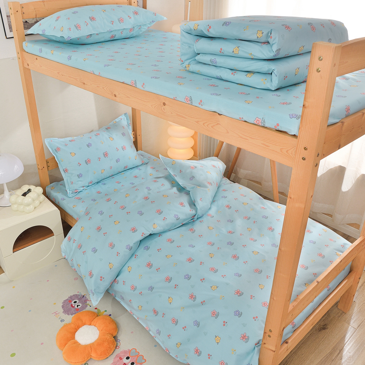 91家纺网 家纺一手货源 找家纺 小雨家纺 2026新款13372宿舍纯棉40支印花三件套 云梦花间-蓝