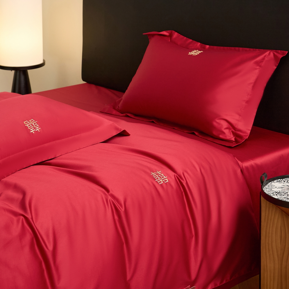 91家纺网 家纺一手货源 找家纺 （总）ONE TWO ONE 121 【会员-20】 【控价商品】【提供买家秀】  2026新款100s长绒棉全棉床上用品结婚四件套刺绣款-东方喜嫁