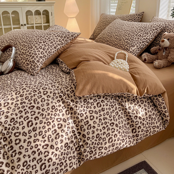 91家纺网 家纺一手货源 找家纺 温眠家纺 2026新款A类古法水洗仿棉云感棉加厚四件套 豹纹