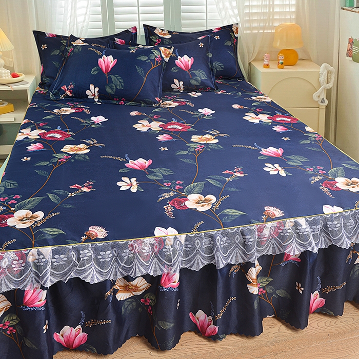 91家纺网 家纺一手货源 找家纺 小雨家纺 2026新款亲肤芦荟棉外贸蕾丝花边床裙 繁花似锦