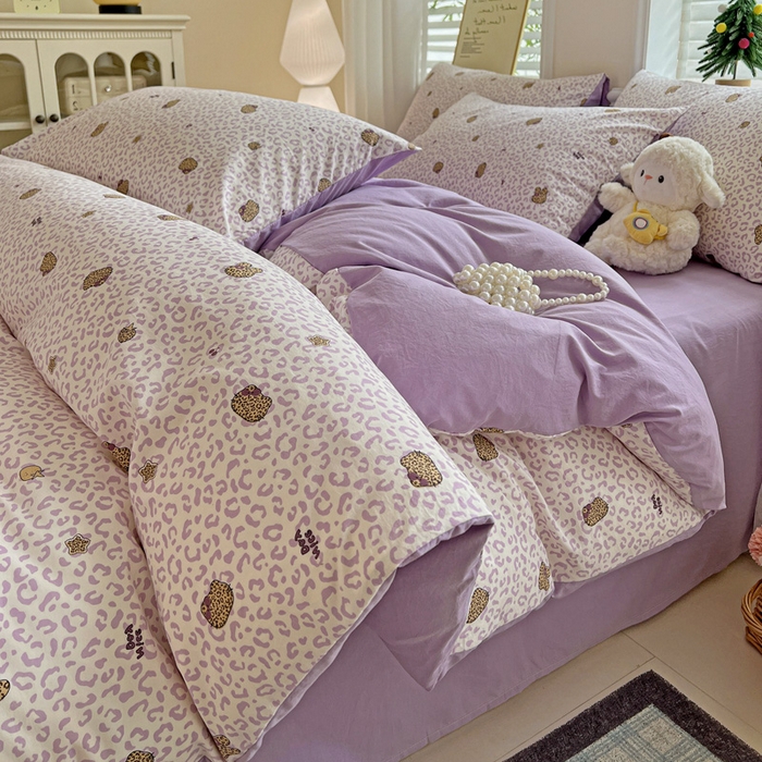 91家纺网 家纺一手货源 找家纺 温眠家纺 2026新款A类古法水洗仿棉云感棉加厚四件套 豹纹猫咪-紫