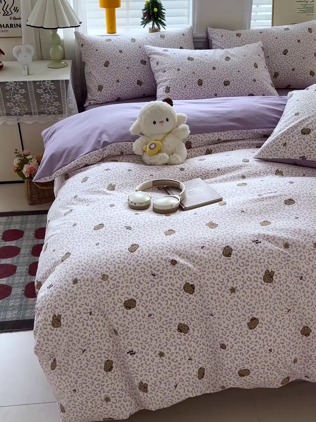 91家纺网 家纺一手货源 找家纺 温眠家纺 2026新款A类古法水洗仿棉云感棉加厚四件套 豹纹猫咪-紫