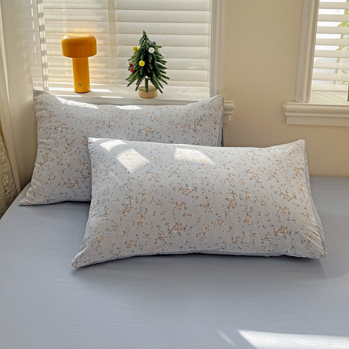 91家纺网 家纺一手货源 找家纺 温眠家纺 2026新款A类古法水洗仿棉云感棉加厚四件套 海棠碎影