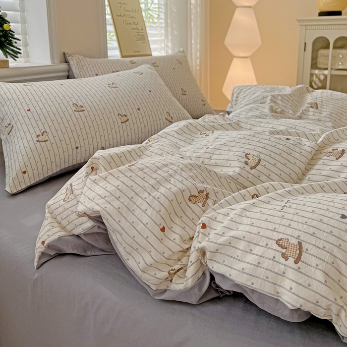 91家纺网 家纺一手货源 找家纺 温眠家纺 2026新款A类古法水洗仿棉云感棉加厚四件套 木马乐园