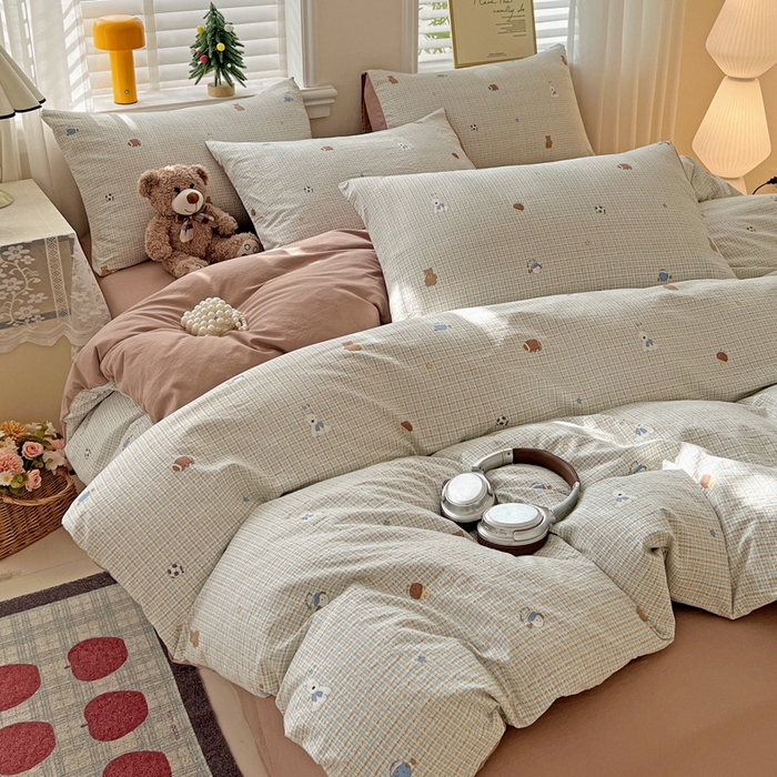 91家纺网 家纺一手货源 找家纺 温眠家纺 2026新款A类古法水洗仿棉云感棉加厚四件套 奶咖小熊