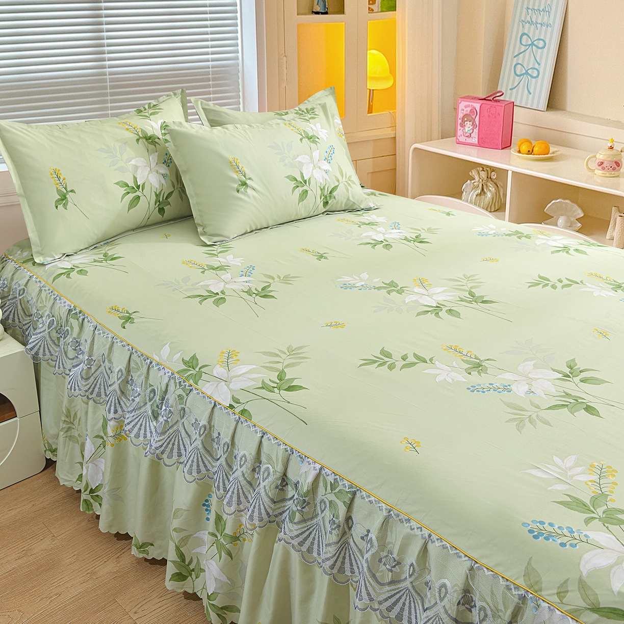 91家纺网 家纺一手货源 找家纺 小雨家纺 2026新款蕾丝花边双边跨境芦荟棉床裙 诗情画意-绿（蕾丝花边）