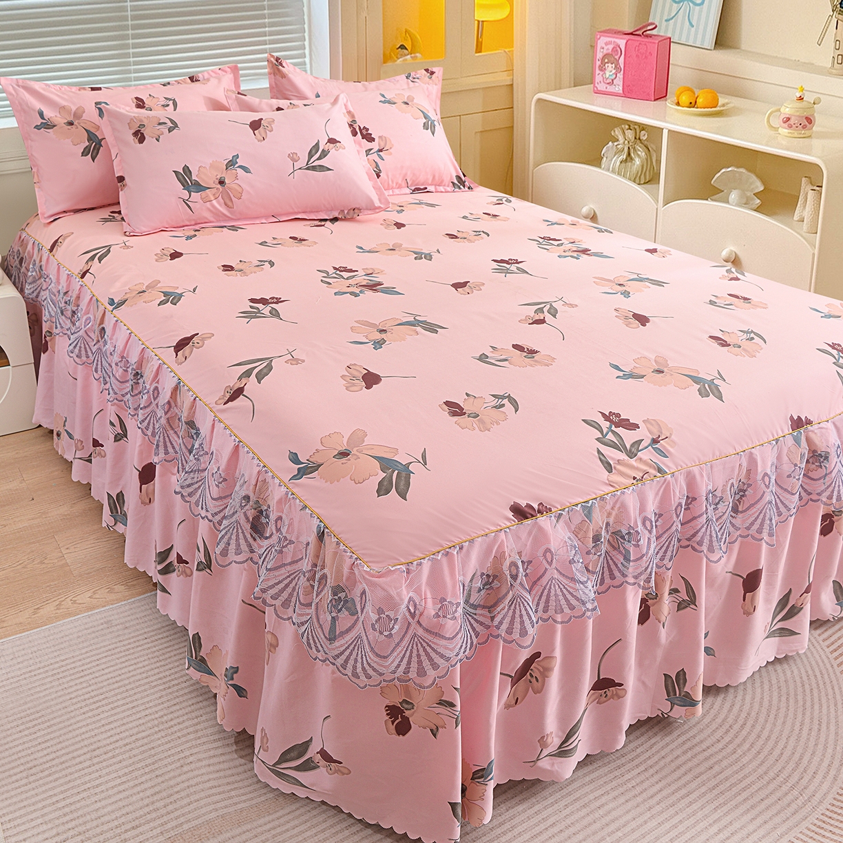 91家纺网 家纺一手货源 找家纺 小雨家纺 2026新款蕾丝花边双边跨境芦荟棉床裙 争奇斗艳-粉（蕾丝花边）