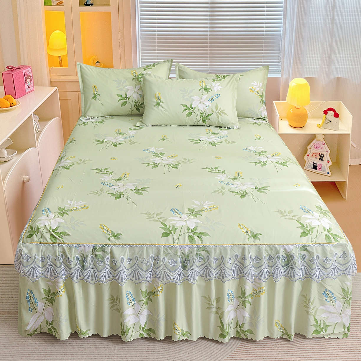 91家纺网 家纺一手货源 找家纺 小雨家纺 2026新款蕾丝花边双边跨境芦荟棉床裙 诗情画意-绿（蕾丝花边）