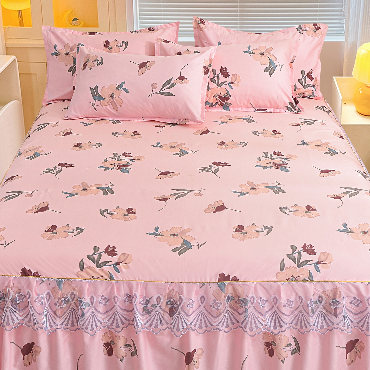 91家纺网 家纺一手货源 找家纺 小雨家纺 2026新款蕾丝花边双边跨境芦荟棉床裙 争奇斗艳-粉（蕾丝花边）