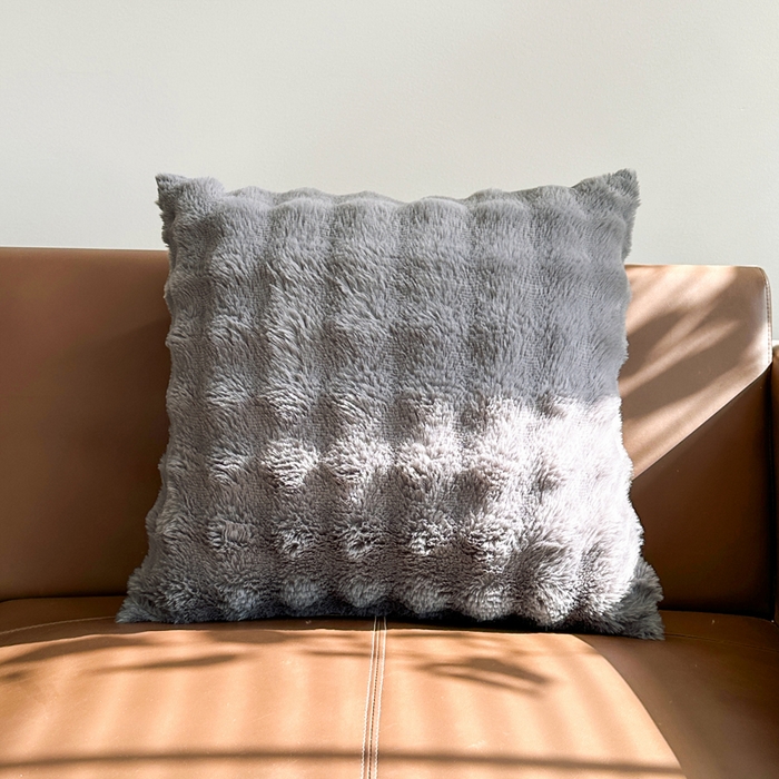 91家纺网 家纺一手货源 找家纺 （总）囍莱家纺 2026新款兔毛绒暖冬抱枕