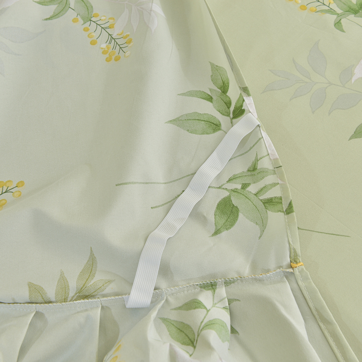 91家纺网 家纺一手货源 找家纺 小雨家纺 2026新款双层花边芦荟棉跨境芦荟棉床裙三件套 诗情画意-绿