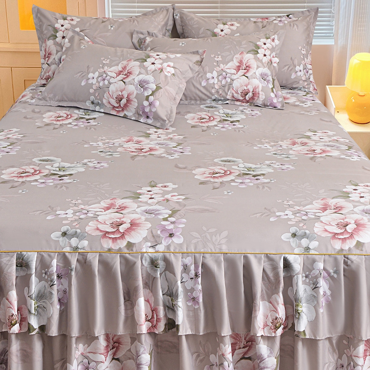 91家纺网 家纺一手货源 找家纺 小雨家纺 2026新款双层花边芦荟棉跨境芦荟棉床裙三件套 万事如意-棕