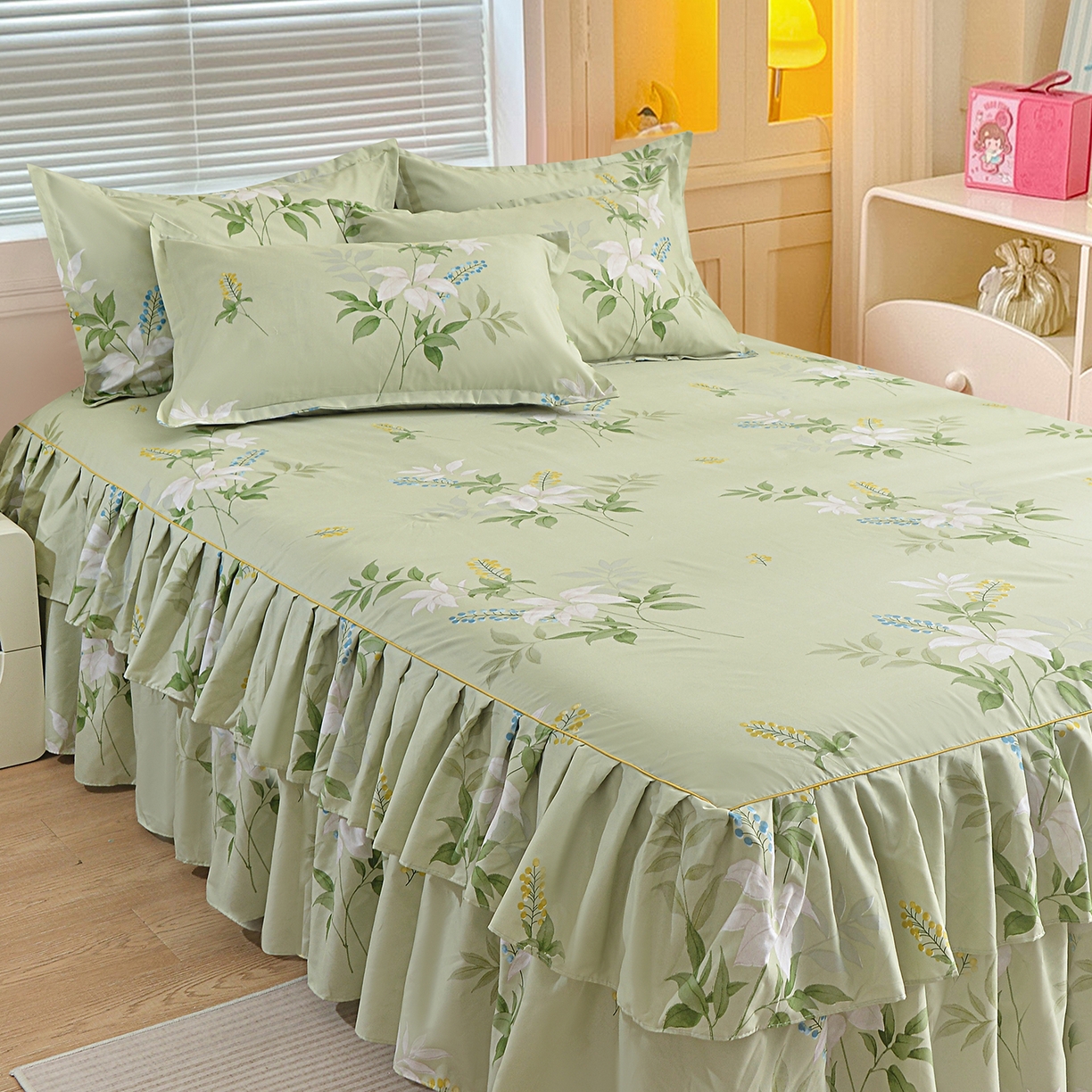 91家纺网 家纺一手货源 找家纺 小雨家纺 2026新款双层花边芦荟棉跨境芦荟棉床裙三件套 诗情画意-绿