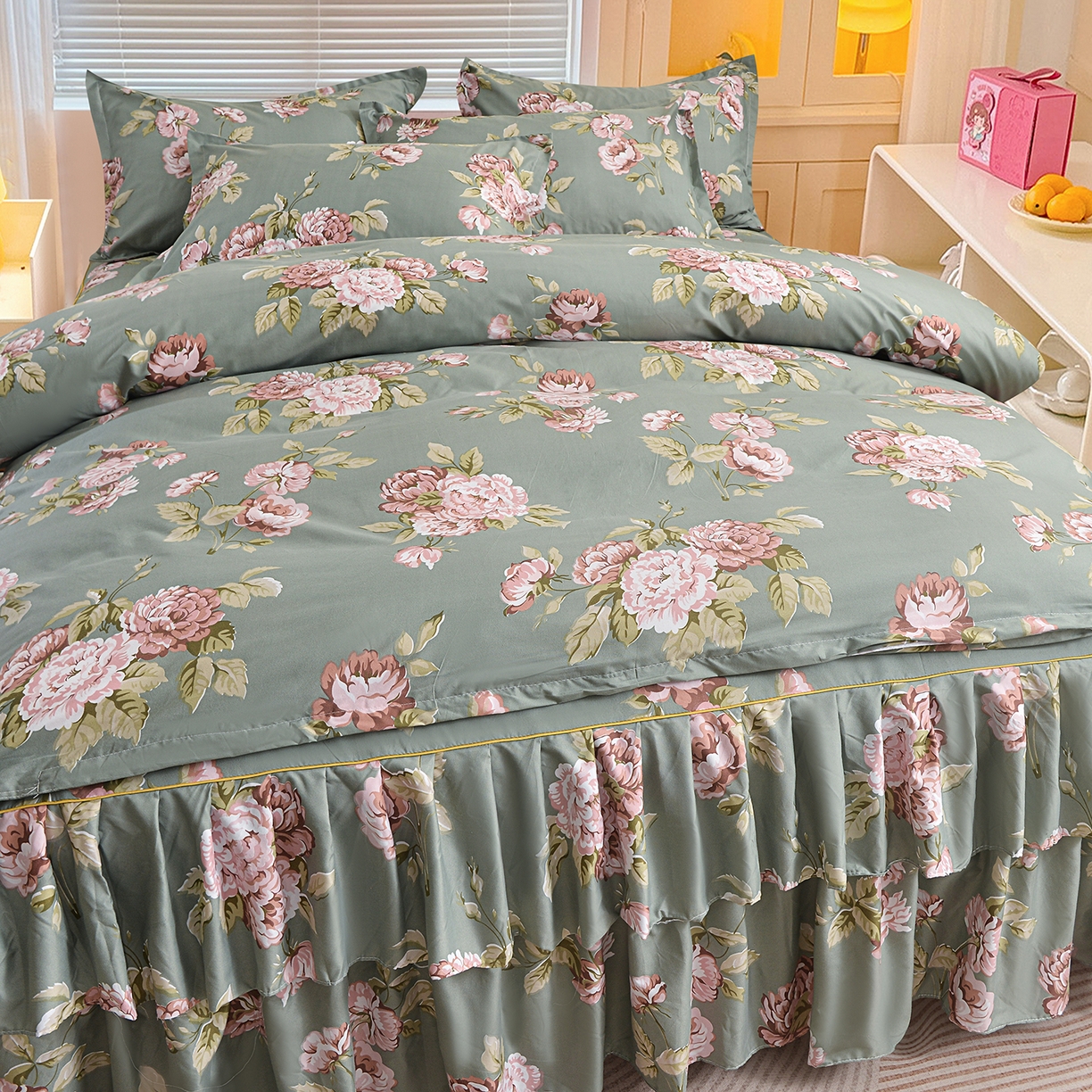 91家纺网 家纺一手货源 找家纺 小雨家纺 2026新款双层花边芦荟棉跨境芦荟棉床裙三件套 古色古香-绿