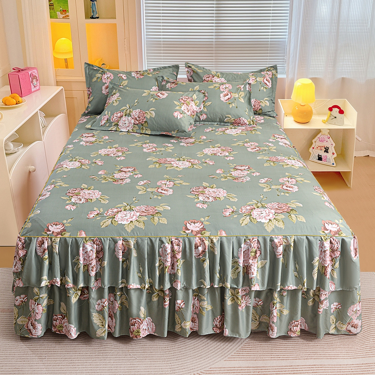 91家纺网 家纺一手货源 找家纺 小雨家纺 2026新款双层花边芦荟棉跨境芦荟棉床裙三件套 古色古香-绿