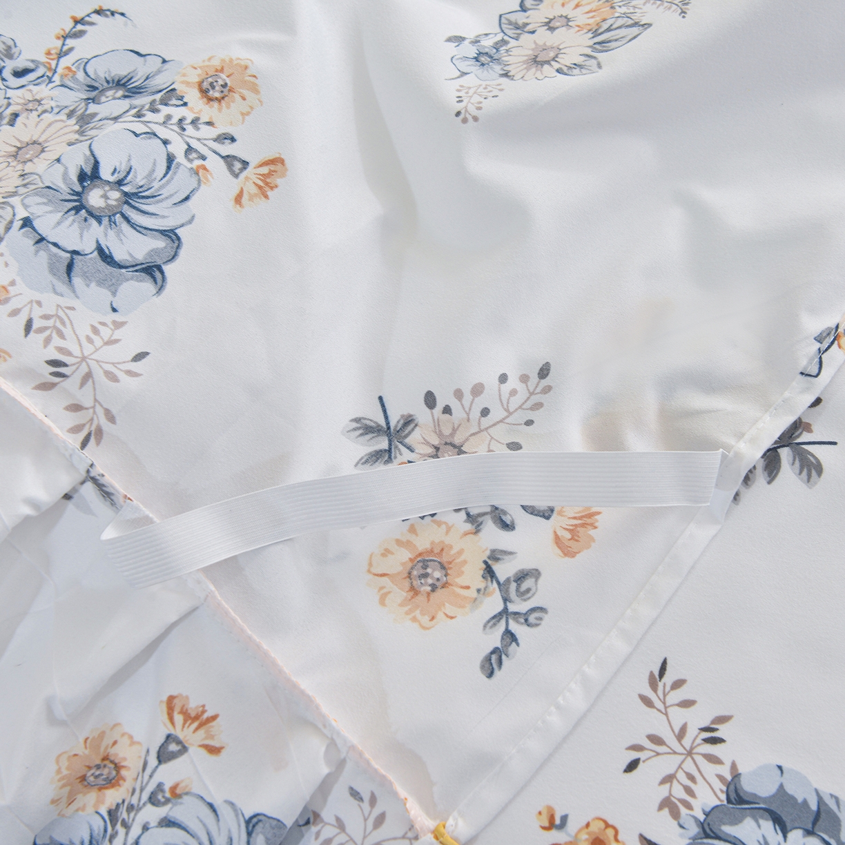 91家纺网 家纺一手货源 找家纺 小雨家纺 2026新款双层花边芦荟棉跨境芦荟棉床裙三件套 朝气蓬勃-兰