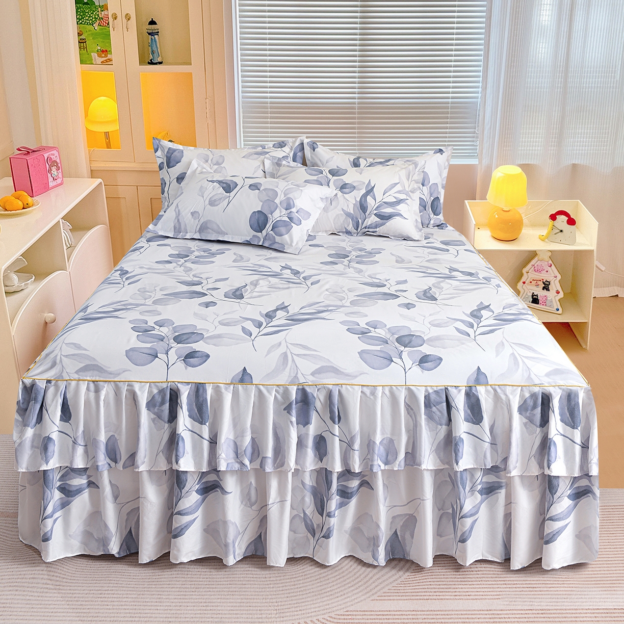 91家纺网 家纺一手货源 找家纺 小雨家纺 2026新款双层花边芦荟棉跨境芦荟棉床裙三件套 一叶知秋-灰