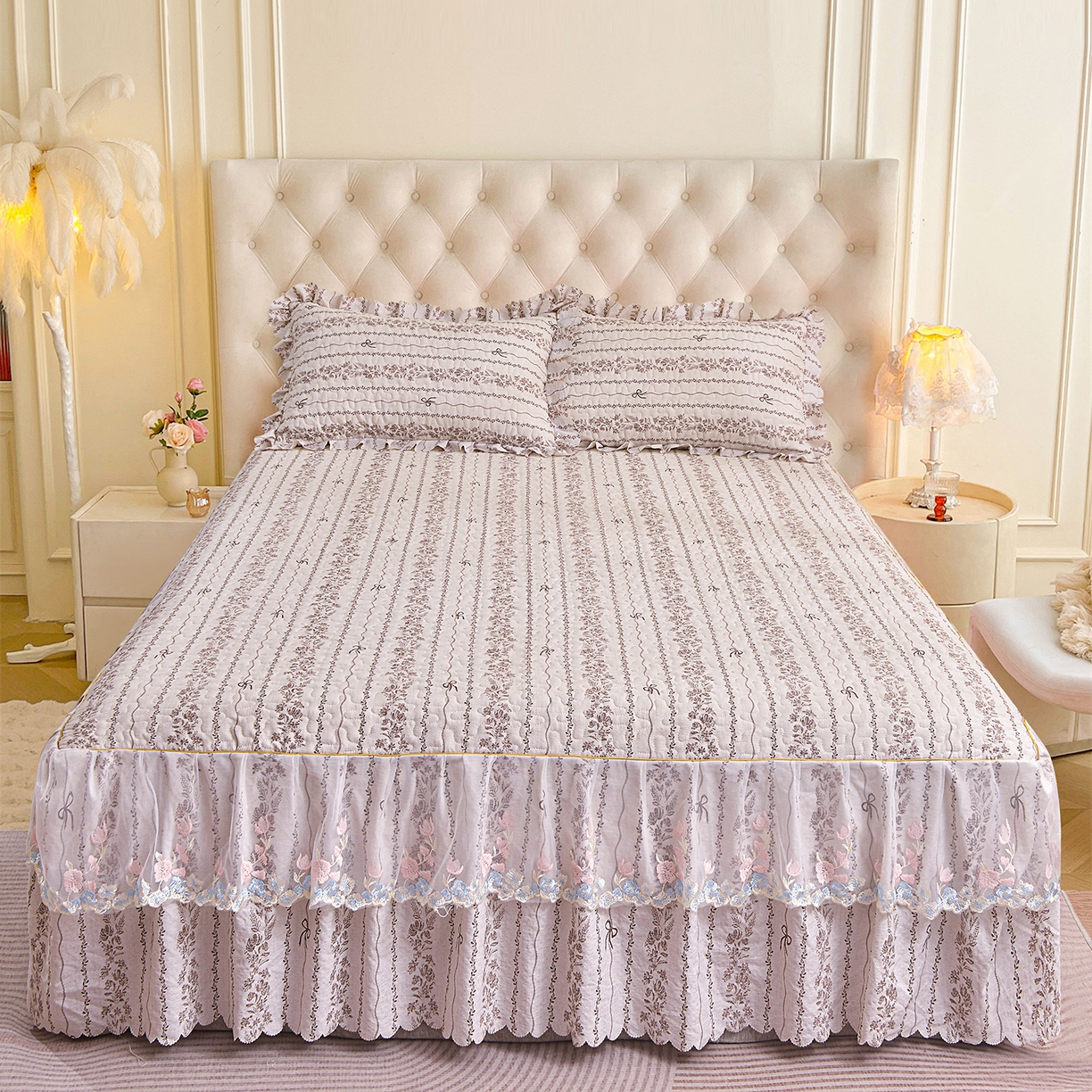 91家纺网 家纺一手货源 找家纺 小雨家纺 2026新款木棉皱皱纱加棉床裙床罩三件套花边被套 漫时光