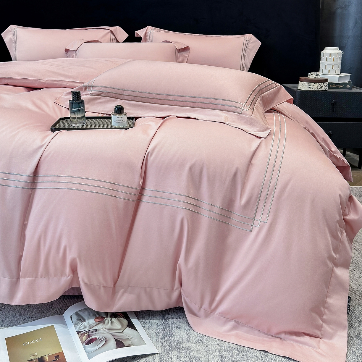 91家纺网 家纺一手货源 找家纺 星蕴家纺 2026新款贡缎长绒棉纯棉四件套-简爱 简爱-可可粉