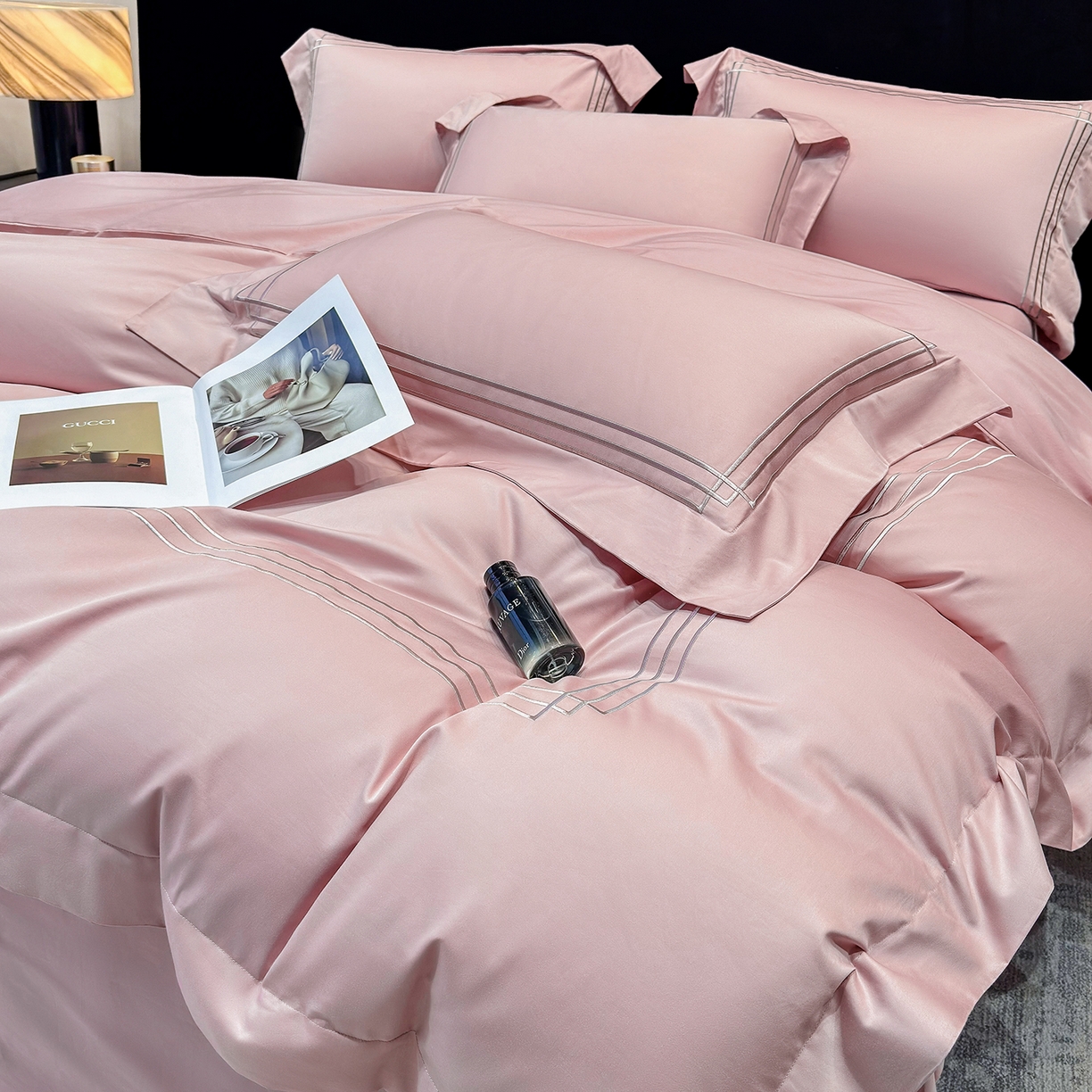 91家纺网 家纺一手货源 找家纺 星蕴家纺 2026新款贡缎长绒棉纯棉四件套-简爱 简爱-可可粉