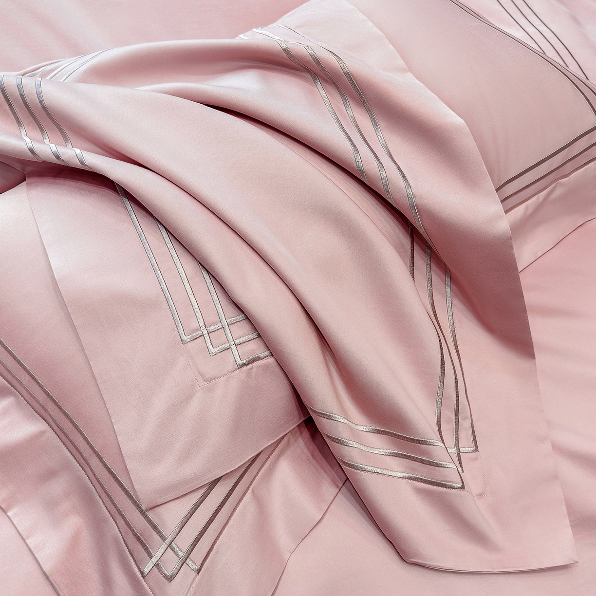 91家纺网 家纺一手货源 找家纺 星蕴家纺 2026新款贡缎长绒棉纯棉四件套-简爱 简爱-可可粉