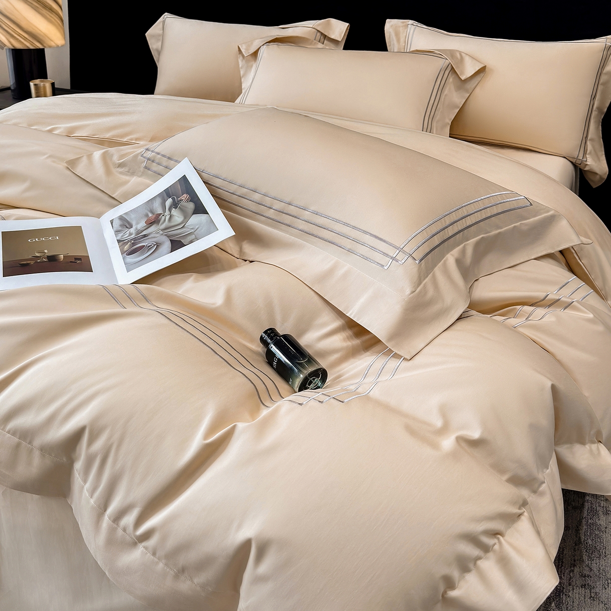 91家纺网 家纺一手货源 找家纺 星蕴家纺 2026新款贡缎长绒棉纯棉四件套-简爱 简爱-香槟金