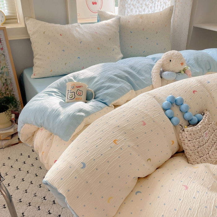 91家纺网 家纺一手货源 找家纺 温眠家纺 2026新款亲肤舒适甄选三层纱印花套件系列四件套 星月天空